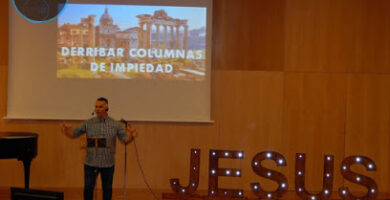 listadodeiglesias.com